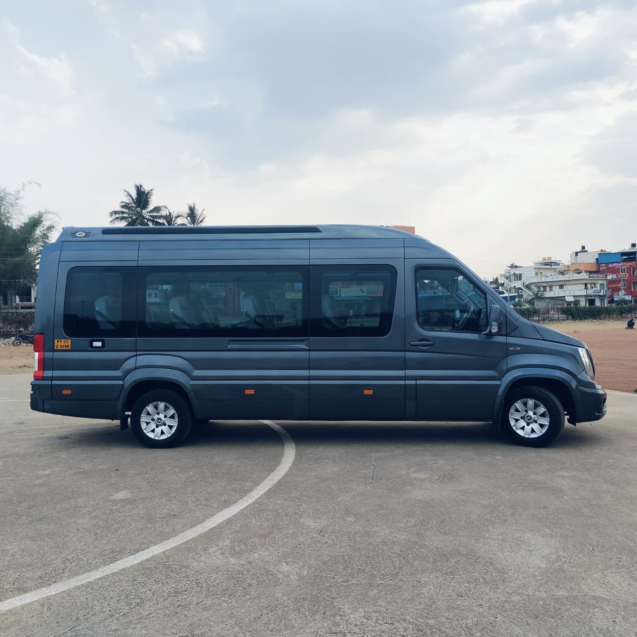 Tempo traveller, Force Urbania and mini bus on rent in Bangalore