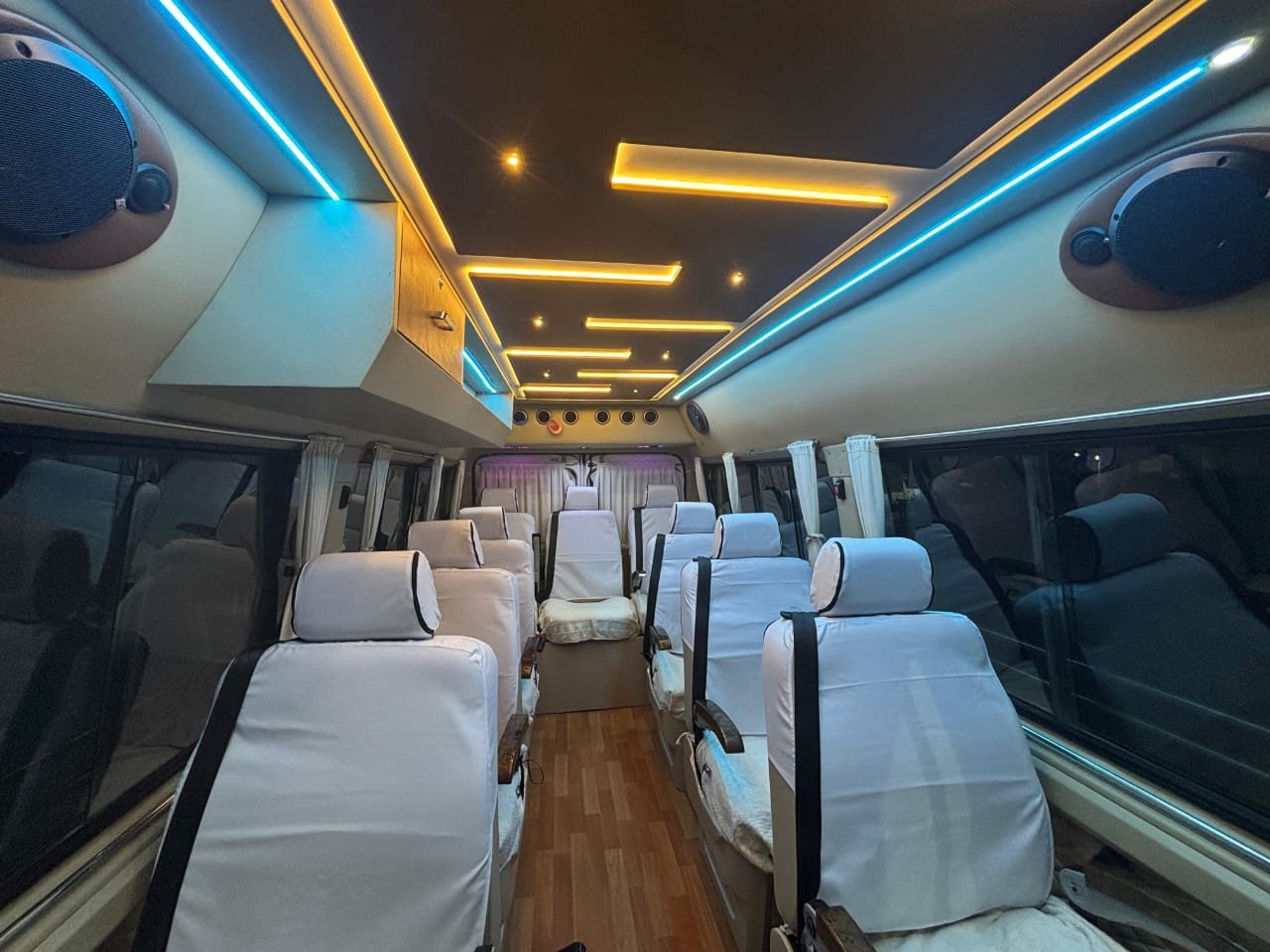 Tempo traveller, Force Urbania and mini bus on rent in Bangalore