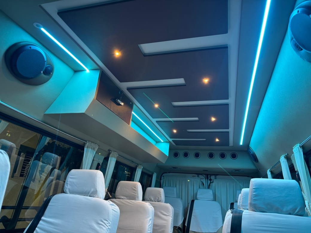 Tempo traveller, Force Urbania and mini bus on rent in Bangalore