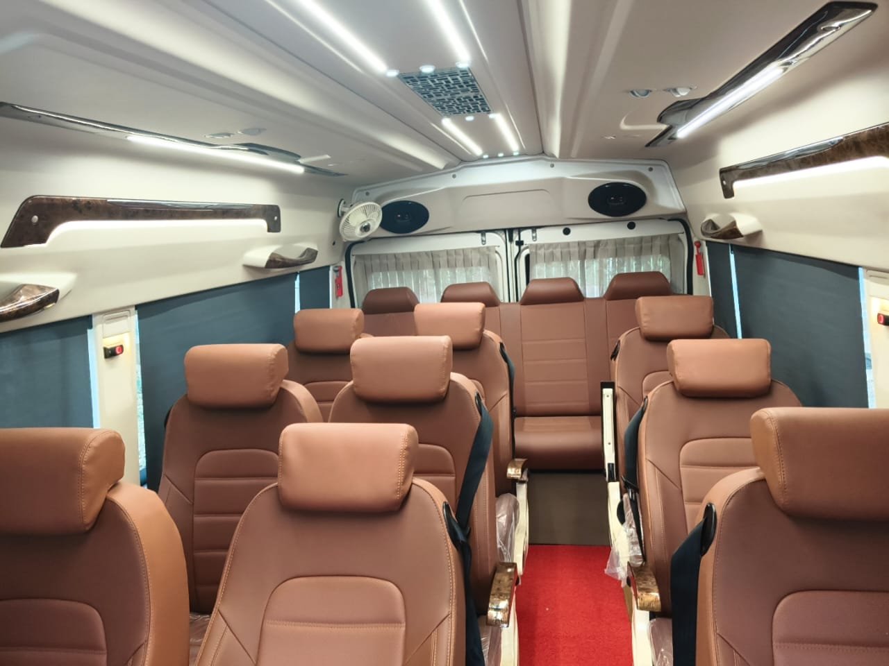 Tempo traveller, Force Urbania and mini bus on rent in Bangalore