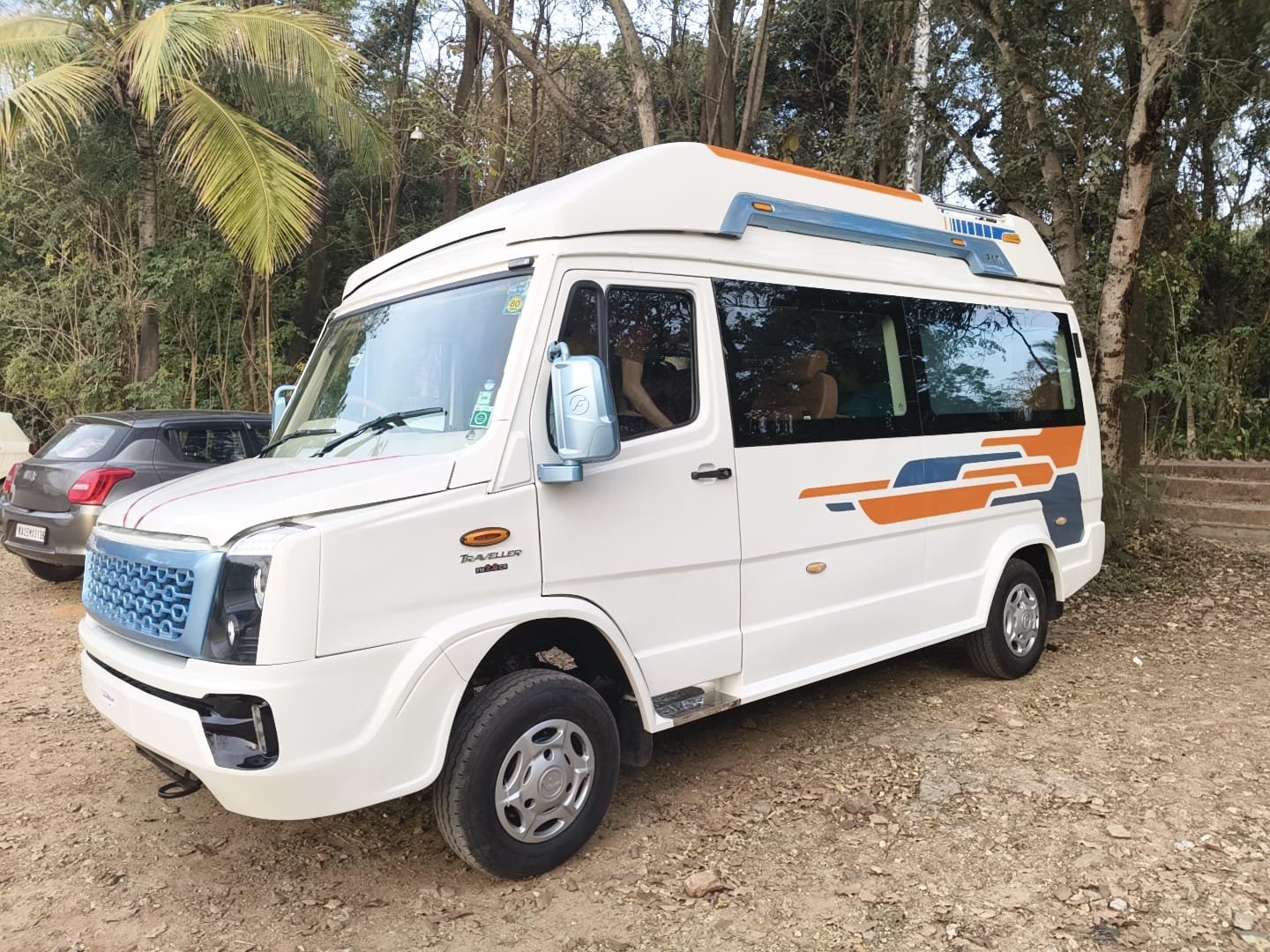 Tempo traveller, Force Urbania and mini bus on rent in Bangalore