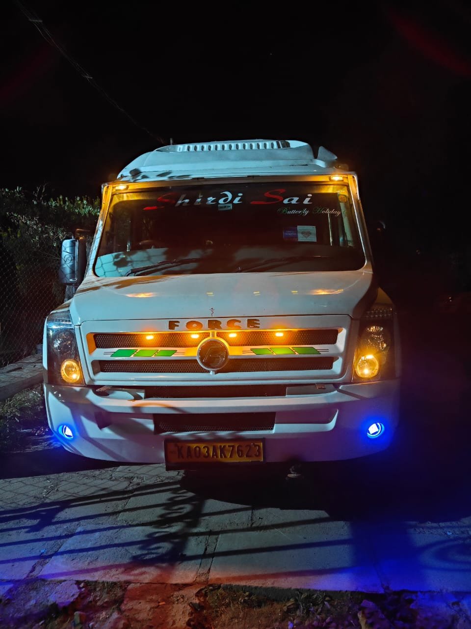 Tempo traveller, Force Urbania and mini bus on rent in Bangalore